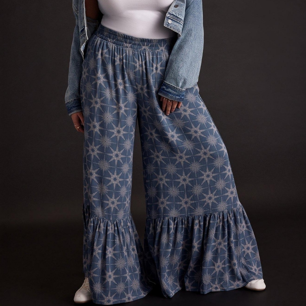 Torrid - Festi Tiered Straight Pant